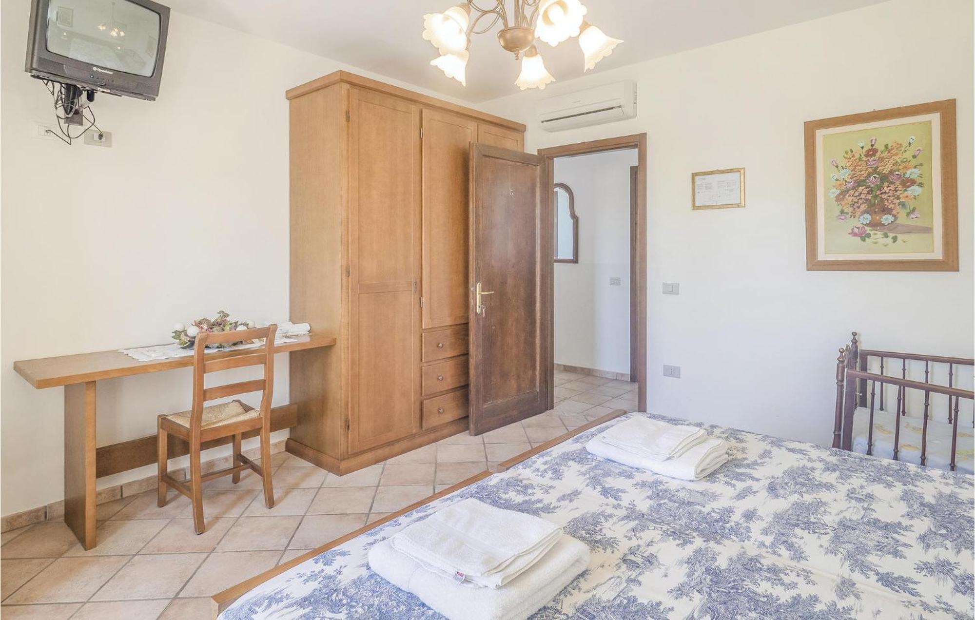 Awesome Home In Ariano Nel Polesine With Kitchen San Basilio ภายนอก รูปภาพ