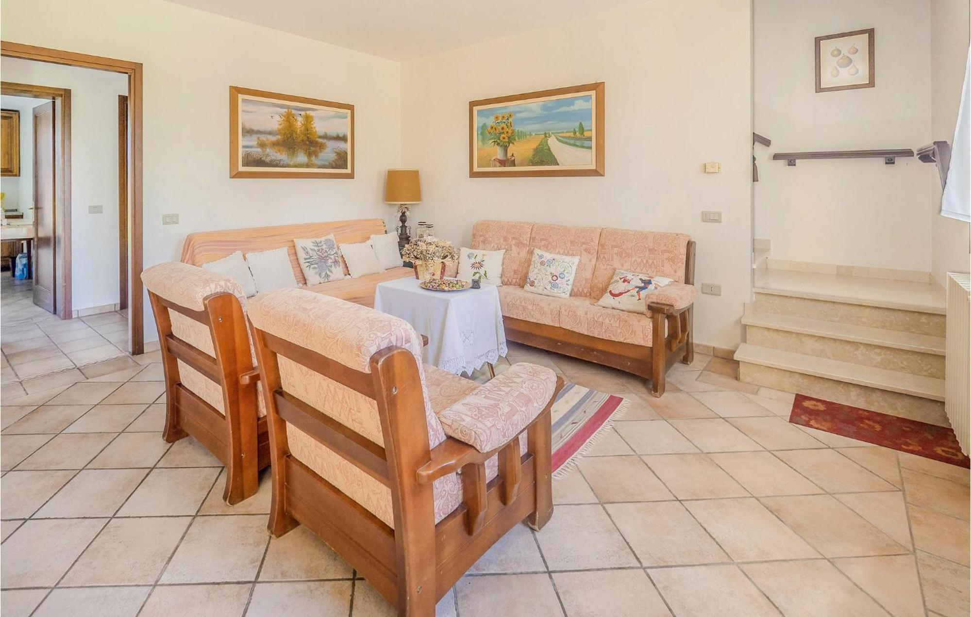 Awesome Home In Ariano Nel Polesine With Kitchen San Basilio ภายนอก รูปภาพ