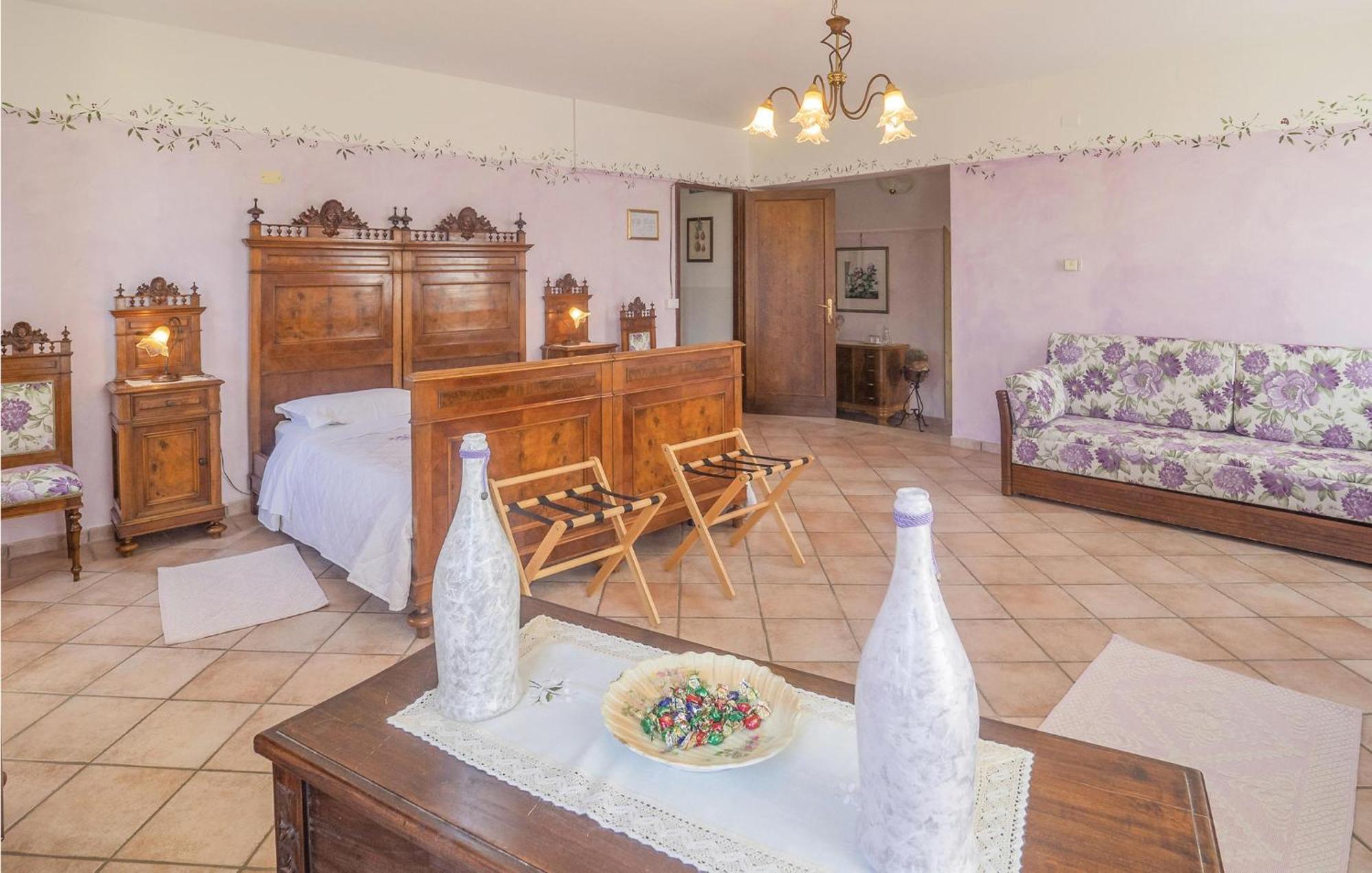 Awesome Home In Ariano Nel Polesine With Kitchen San Basilio ภายนอก รูปภาพ