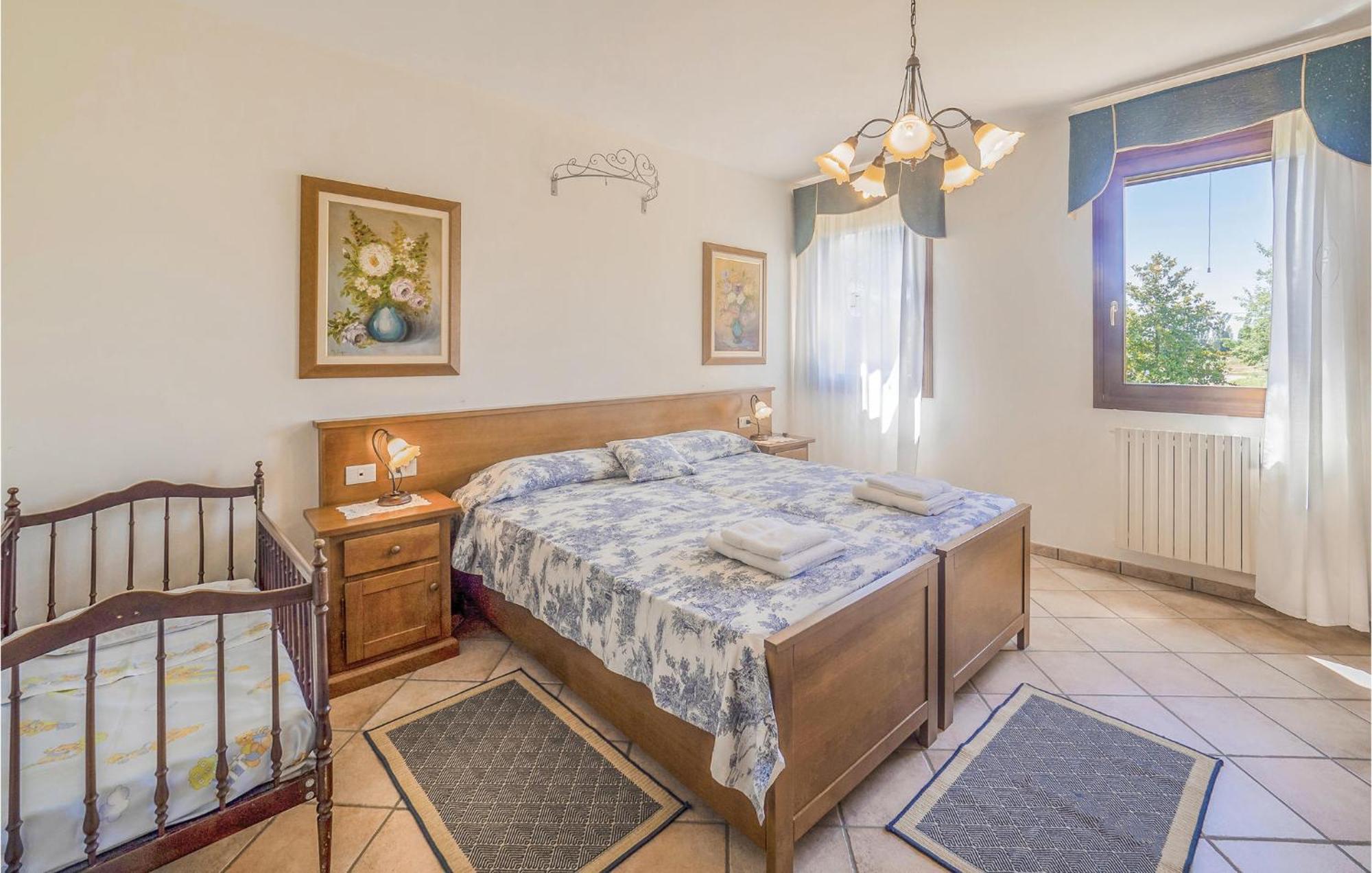Awesome Home In Ariano Nel Polesine With Kitchen San Basilio ภายนอก รูปภาพ